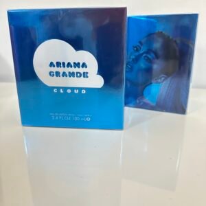 Perfume Ariana Grande Cloud Eau de Parfum – fragancia dulce y sofisticada.